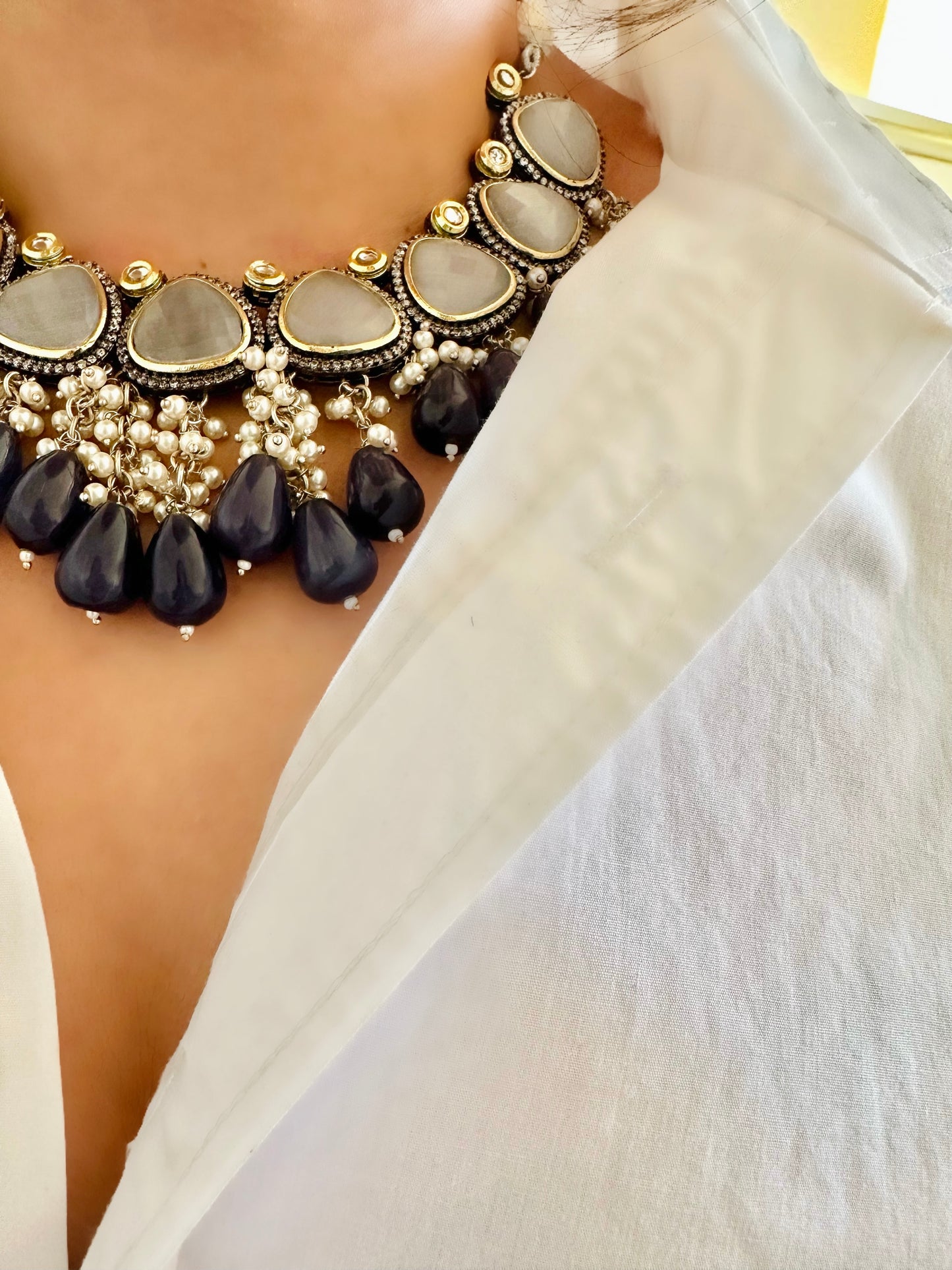 Blueberry choker with earrings