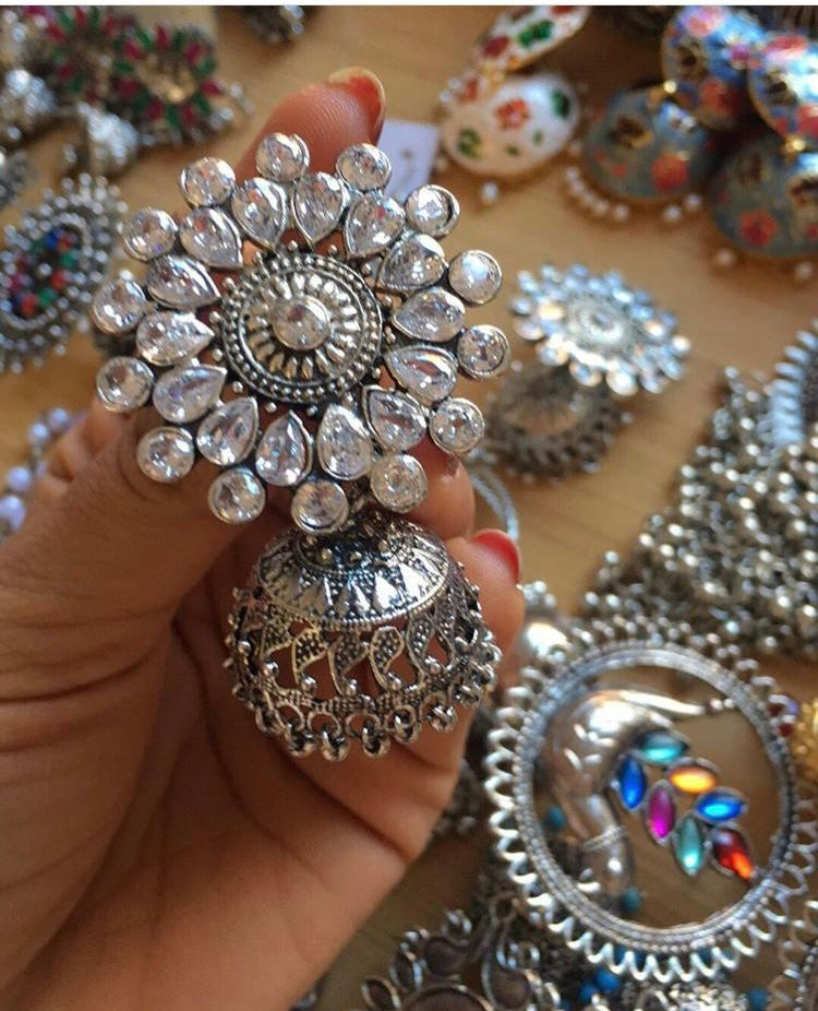 Lata jhumka