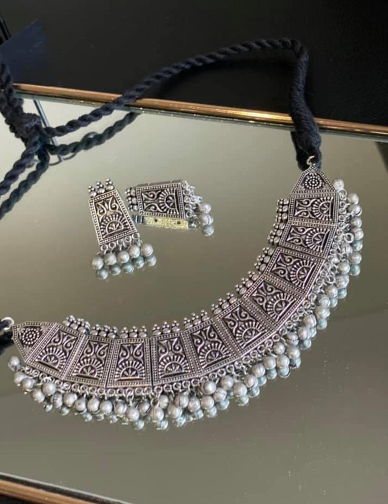 Sahiba Choker set