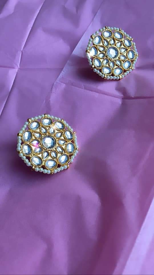 JANNAT oversized stud