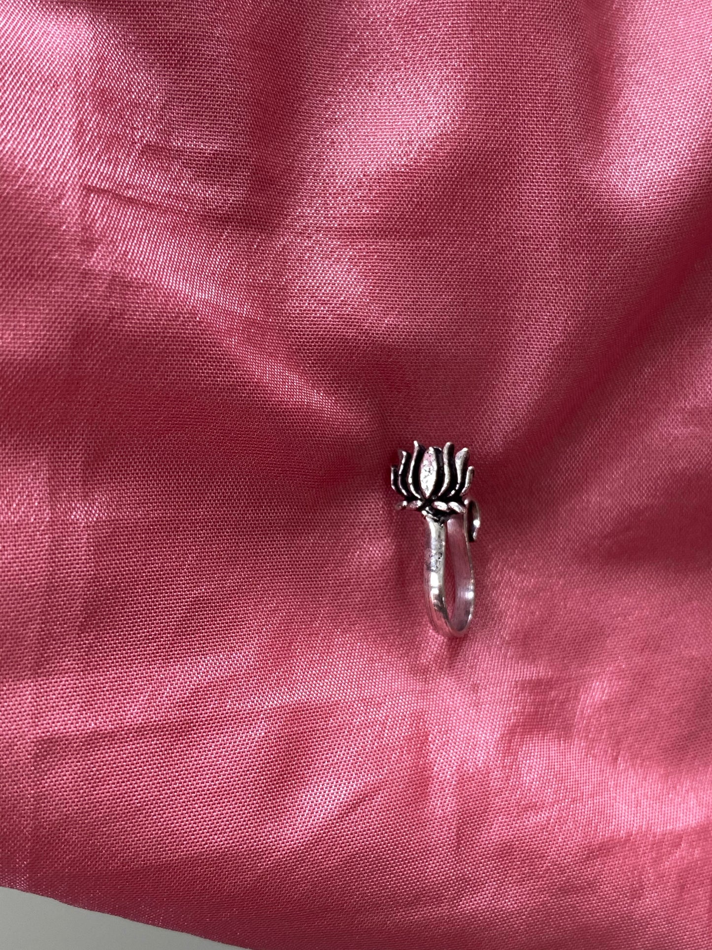 Lotus noseclip