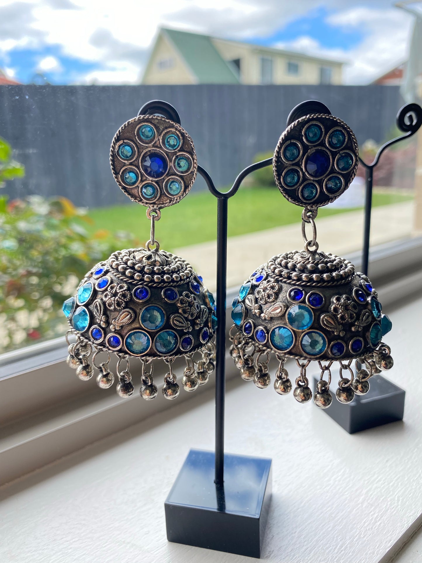 KRITIKA Jhumka and tikka set