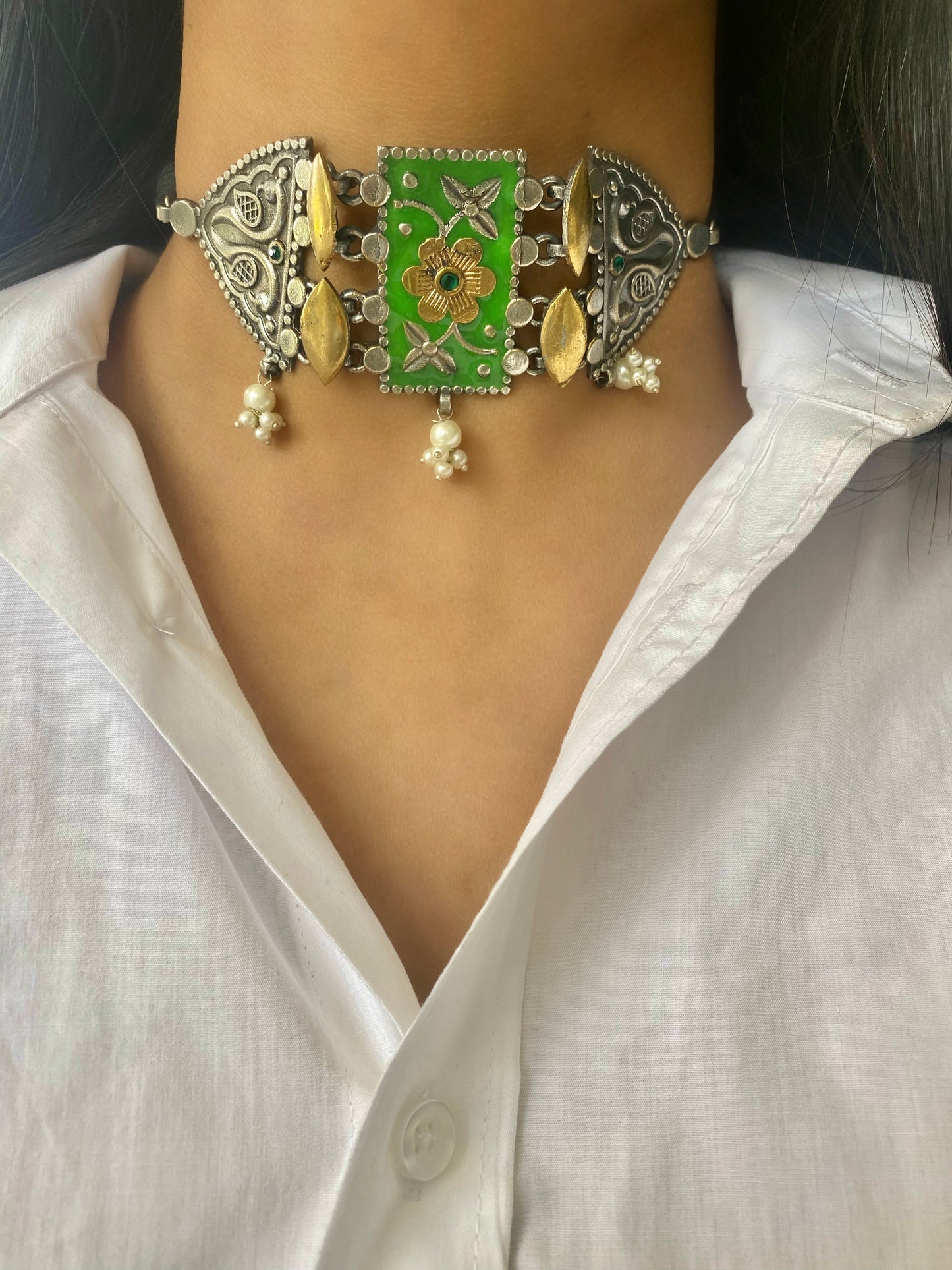 VED Yellow choker