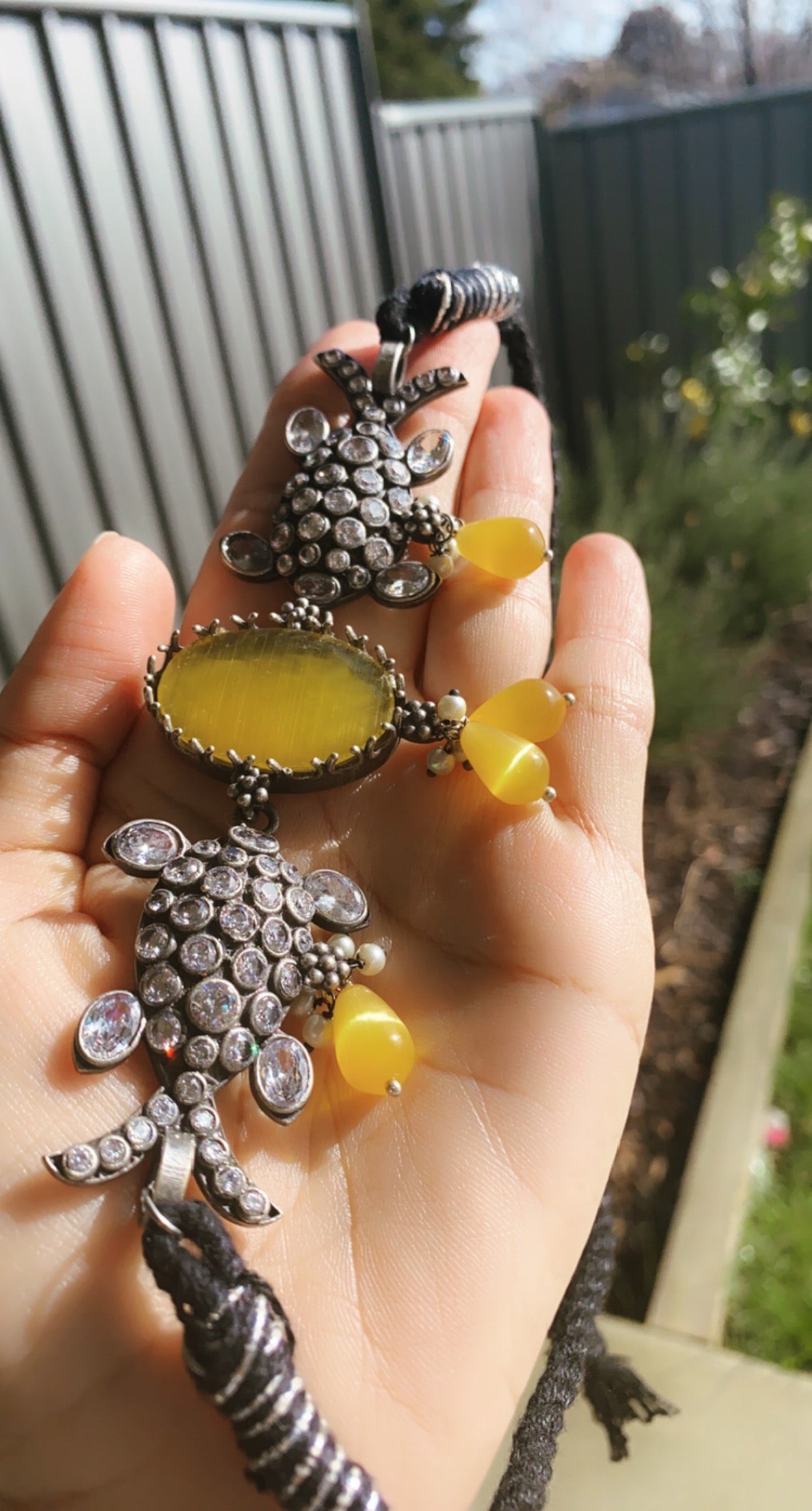 TUSCANY fish choker
