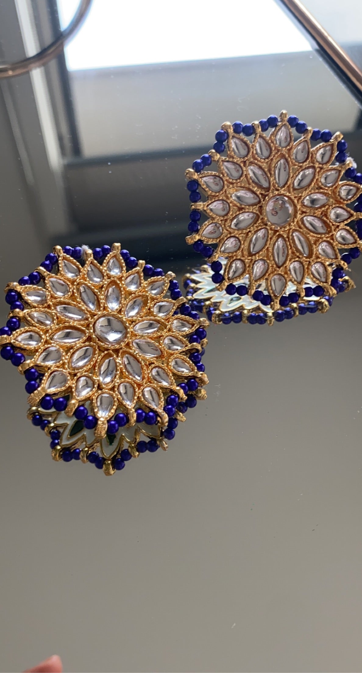 JANNAT oversized stud
