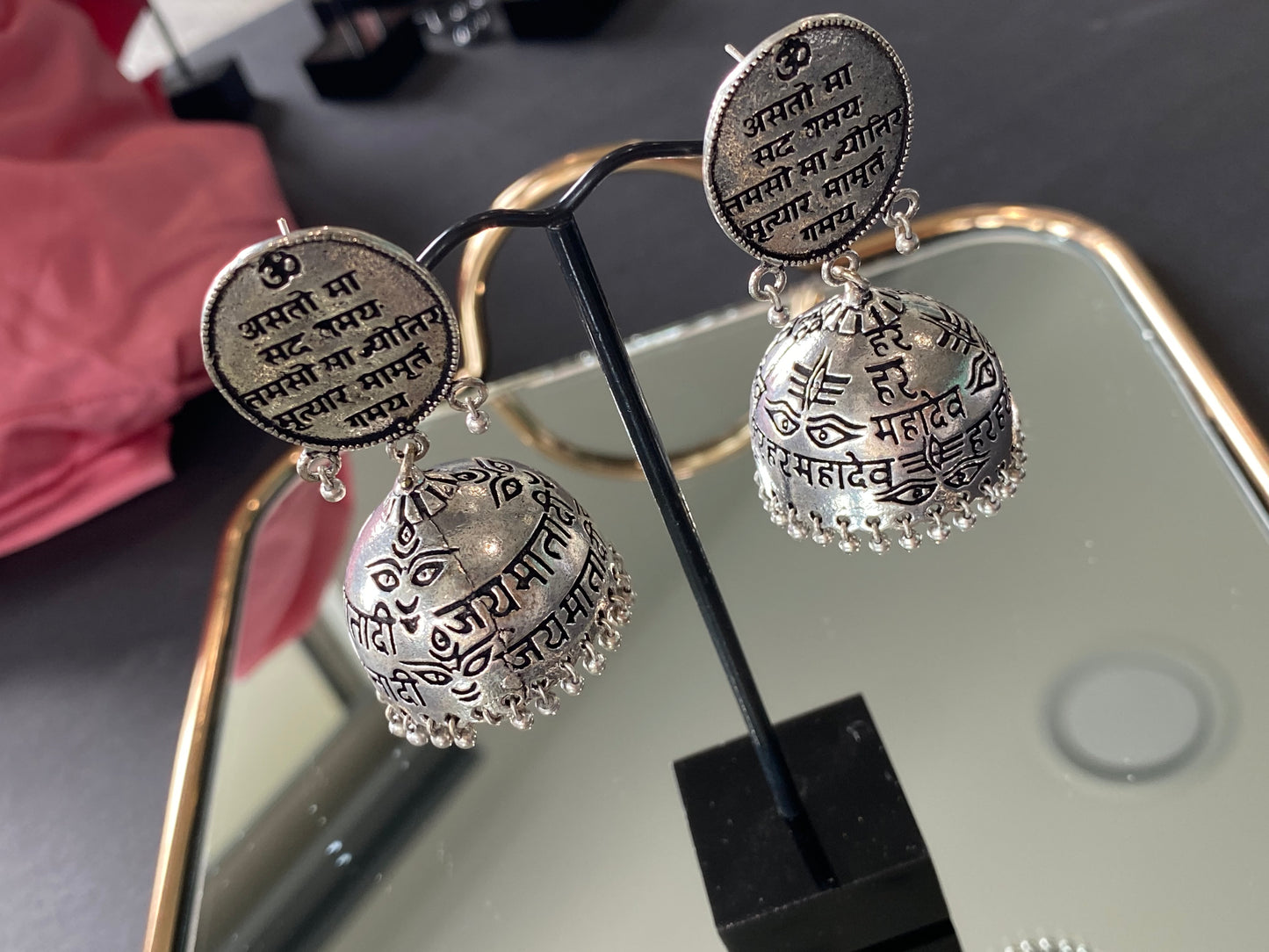 Guneet jhumka