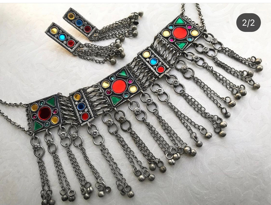 GOPI Afghani choker