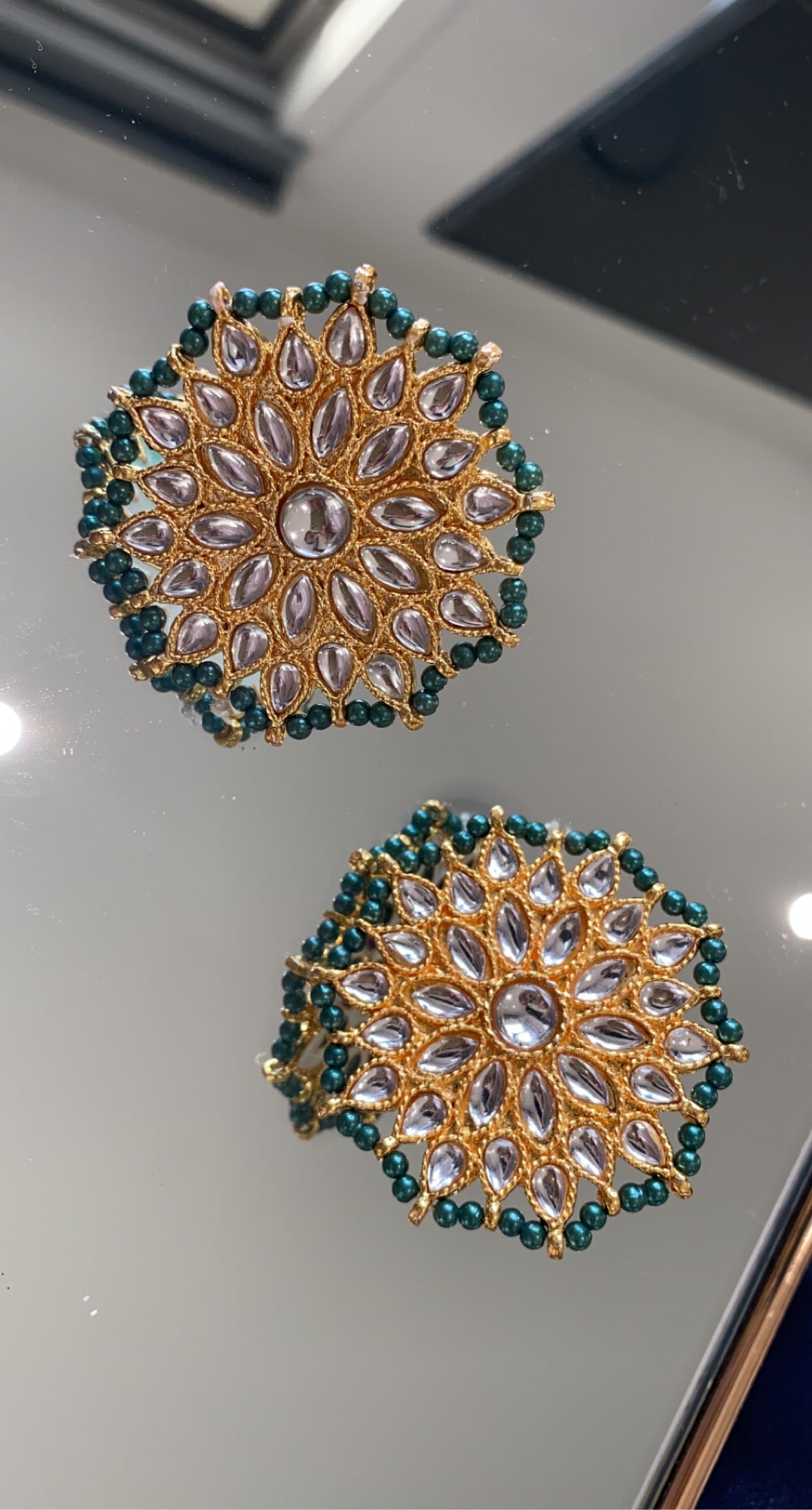 JANNAT oversized stud