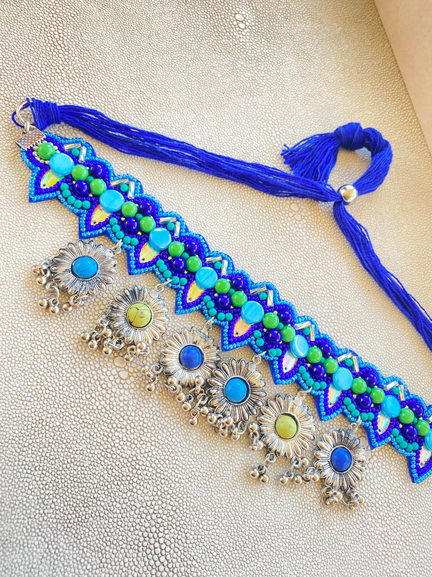 Hema Afghani fabric choker