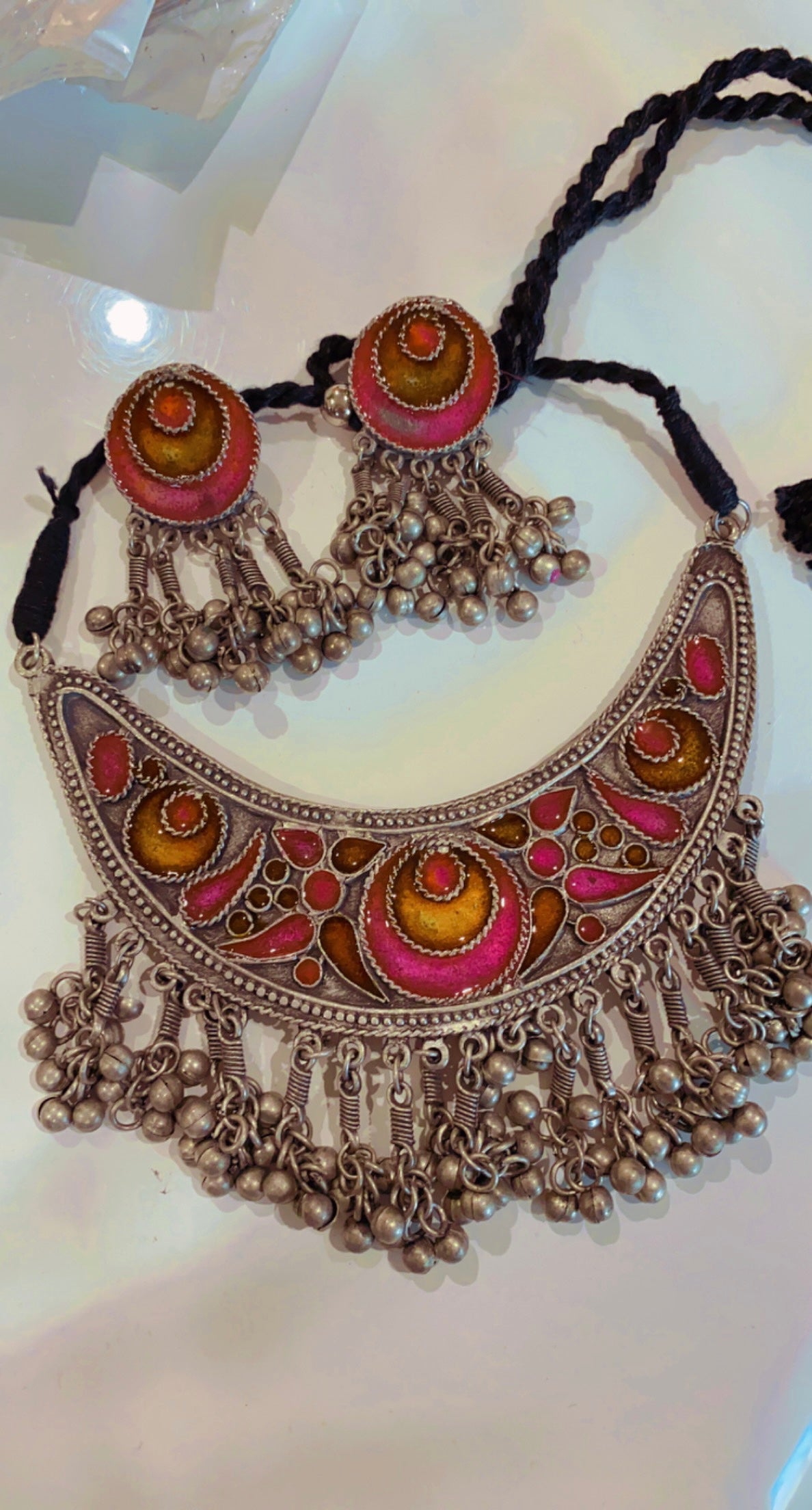 Somita afghani choker