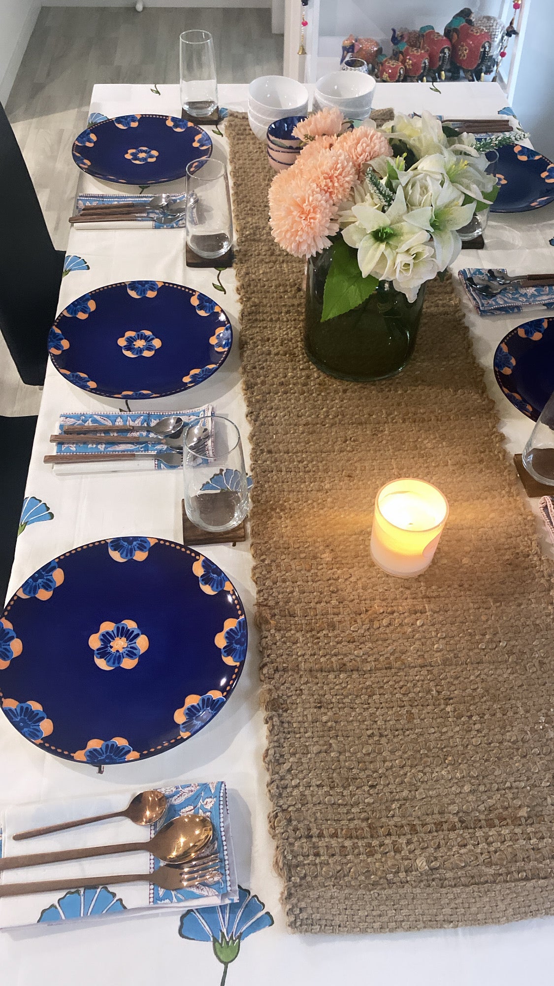 Jasmine table cover