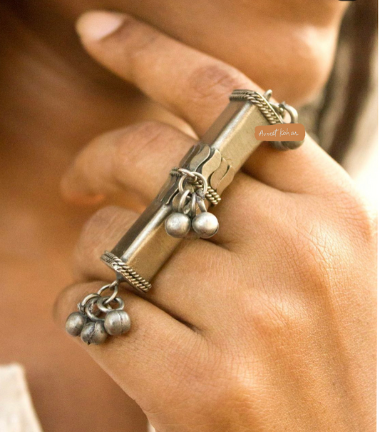 RINNI oxidised silver ring