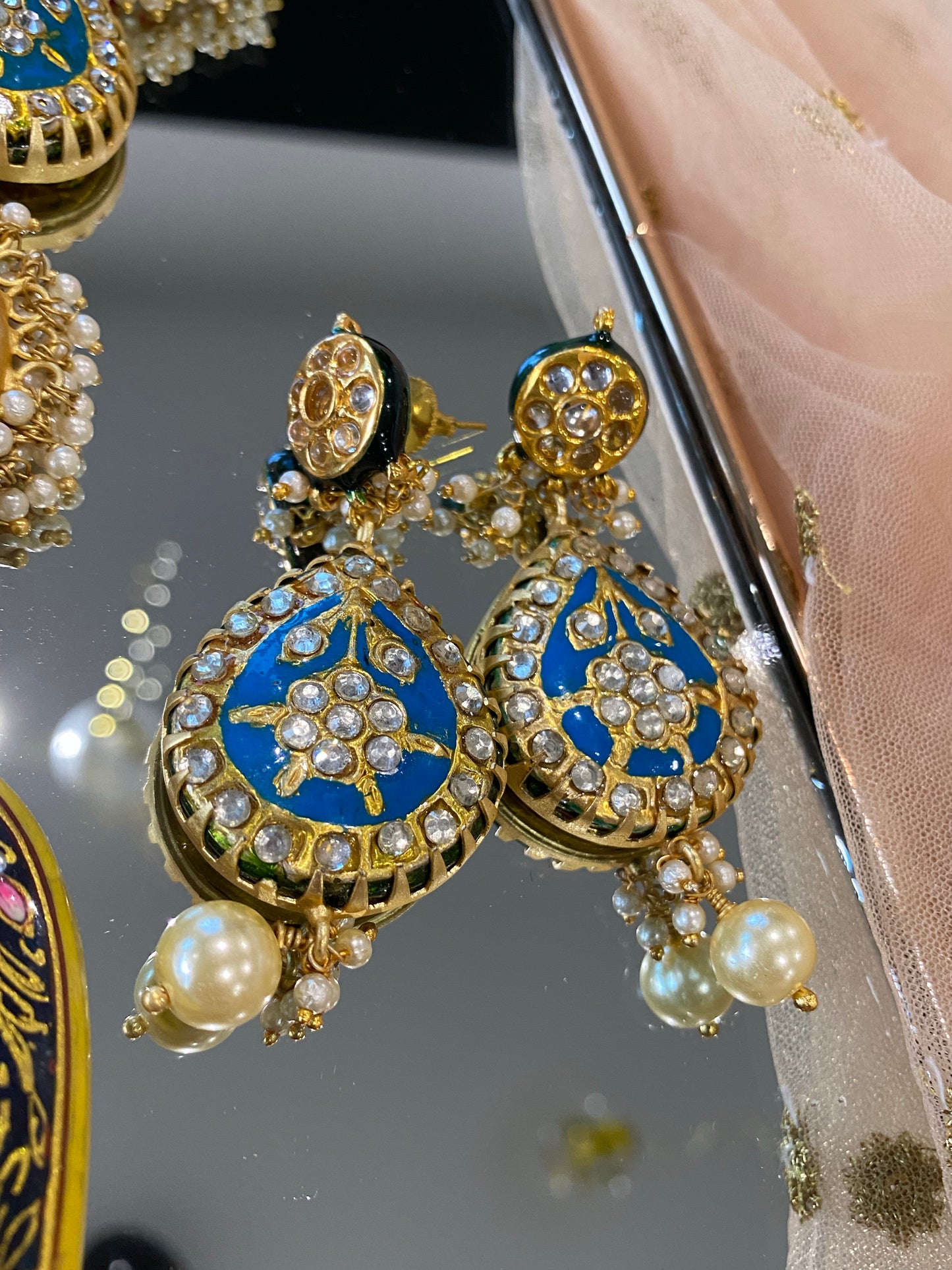 MAYUR long necklace with earrings