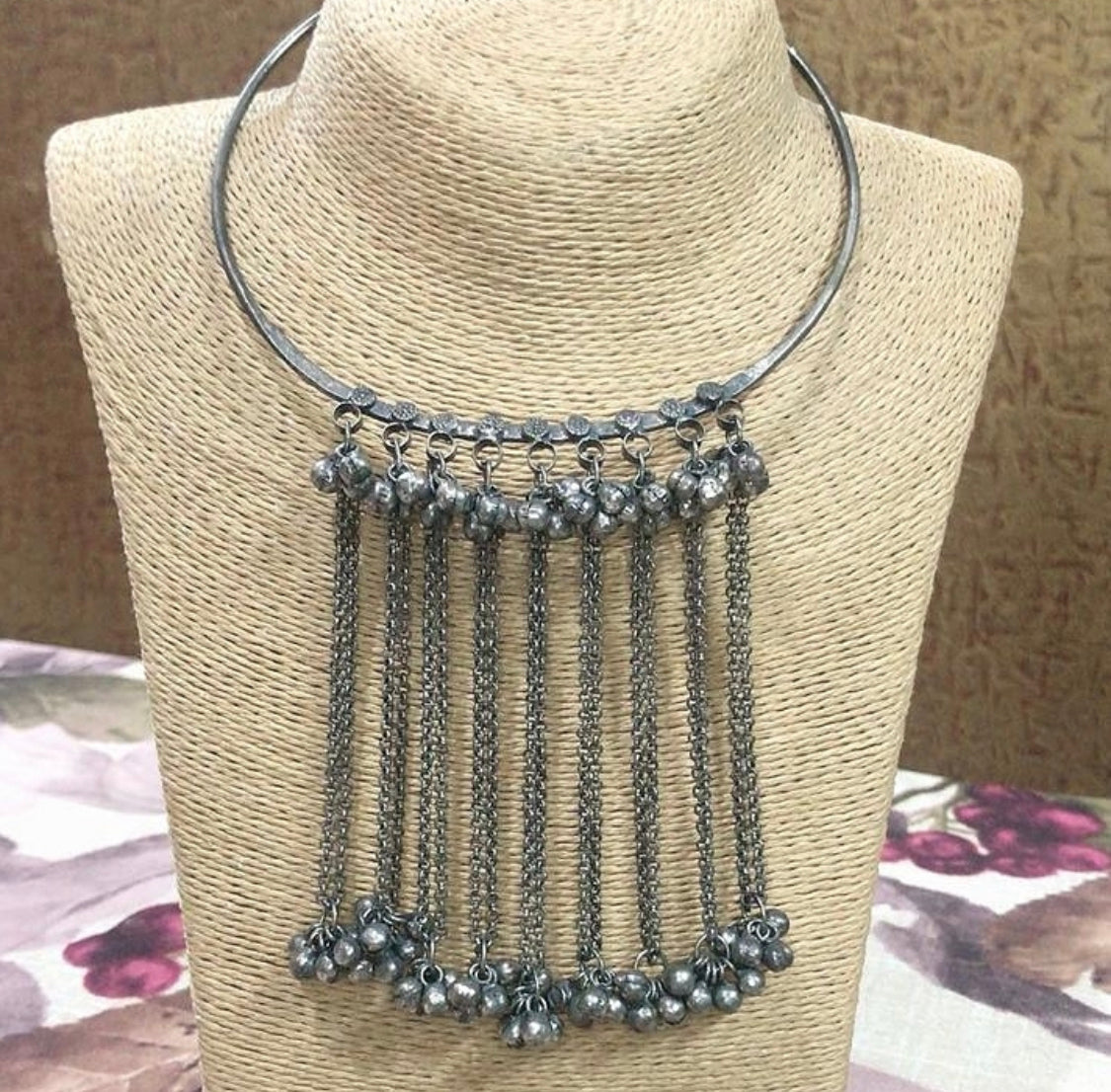 RUNJHUN oxidised silver hasli