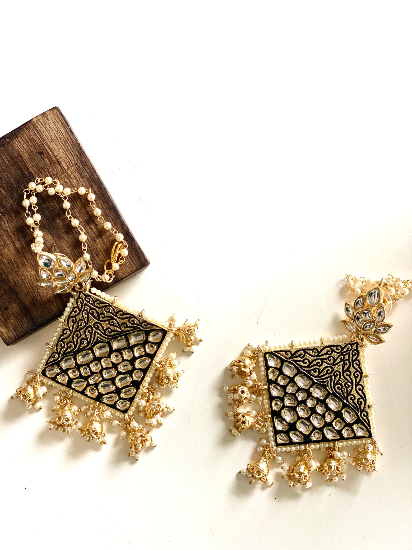 KRISS EARINGS