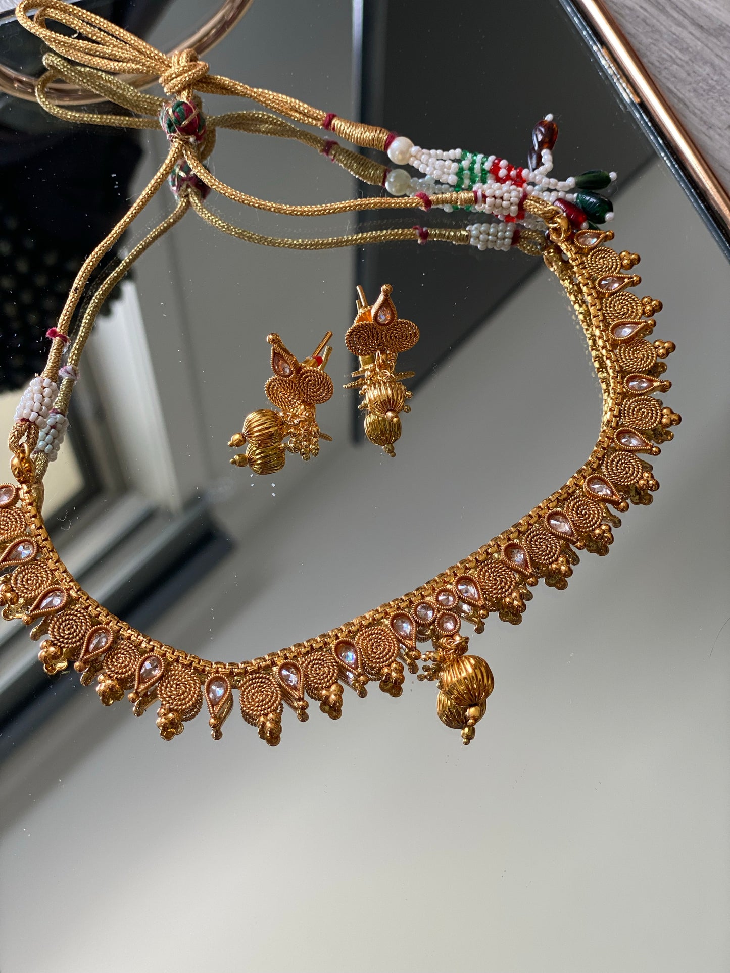 REETA polki choker set