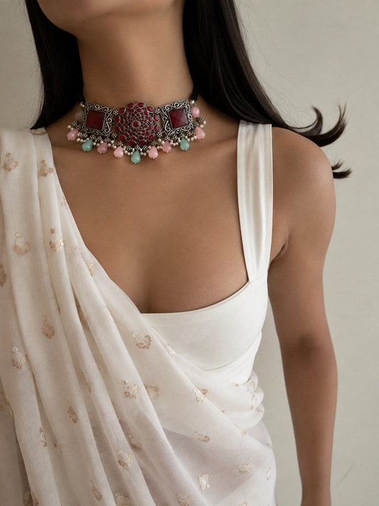 SAARU stone choker