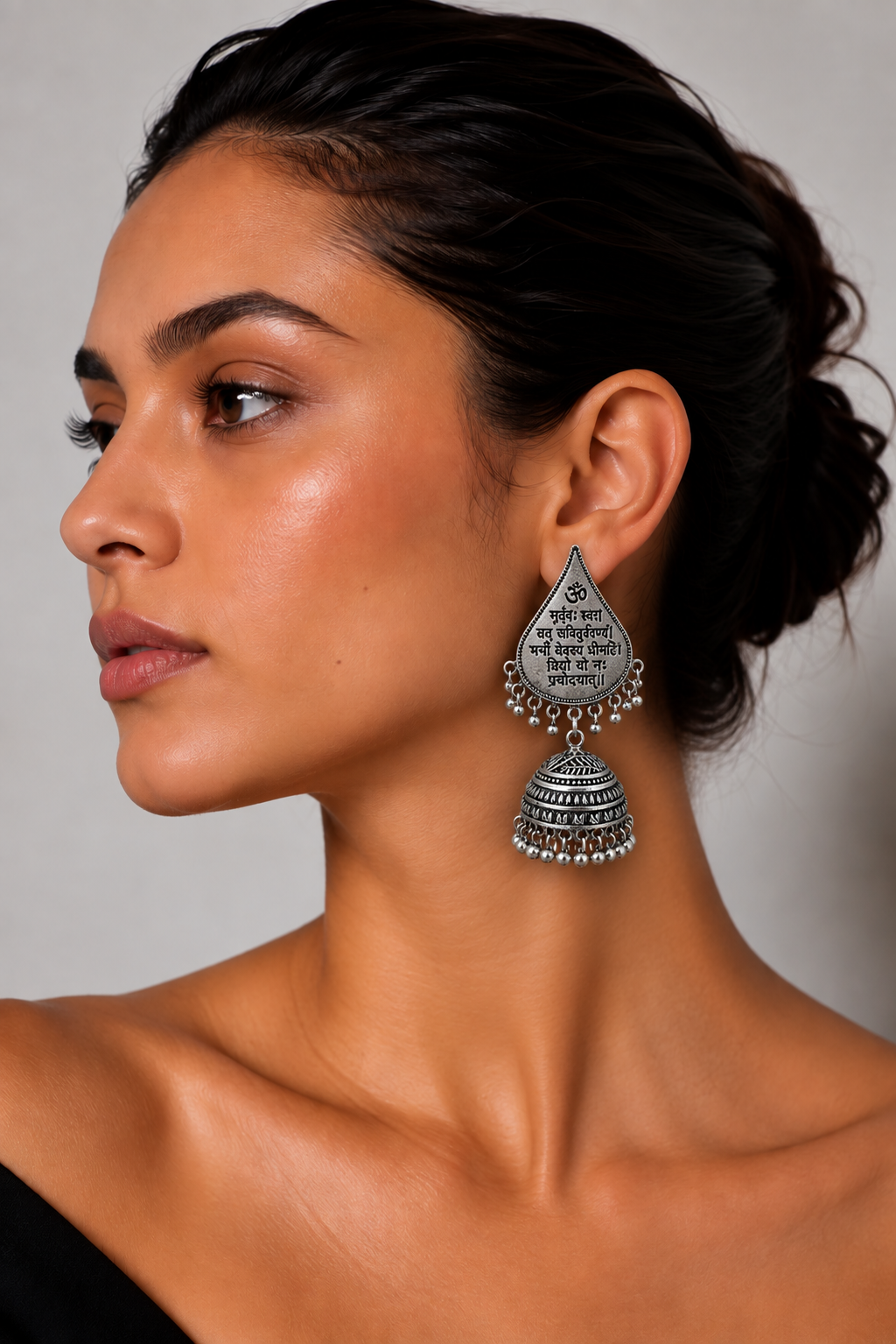 Guneet jhumka