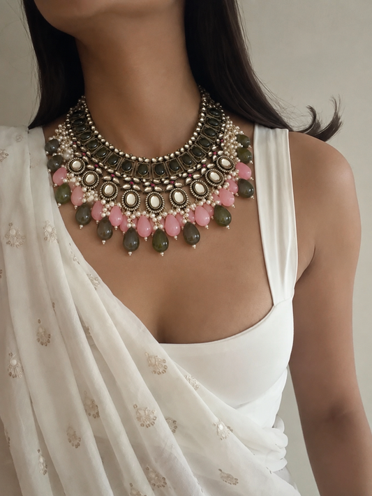 RAABTA choker with earrings