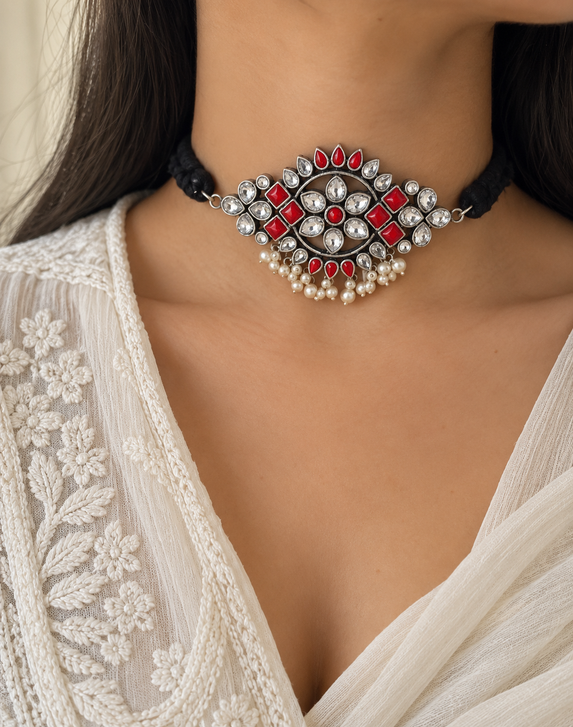 LAALI choker set