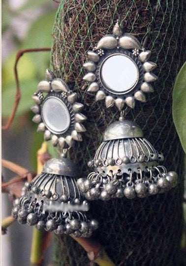 Madhuri mirror jhumka