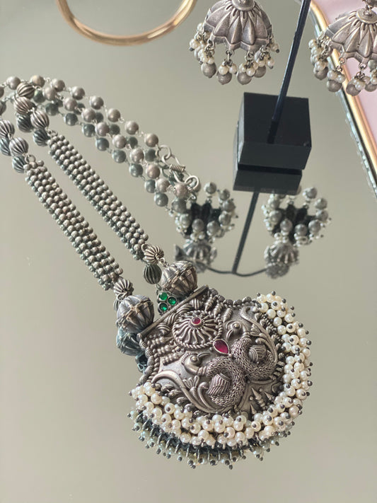 Seńorita neck piece