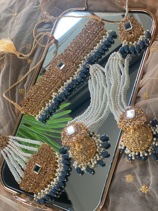 HEENA NECKLACE SET