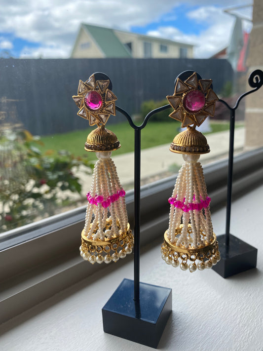 KRITIKA Jhumka and tikka set