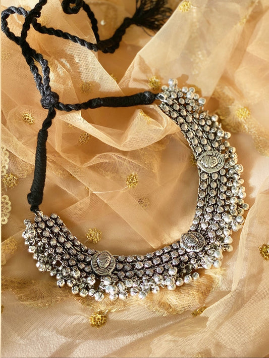 AVNI ghungroo choker
