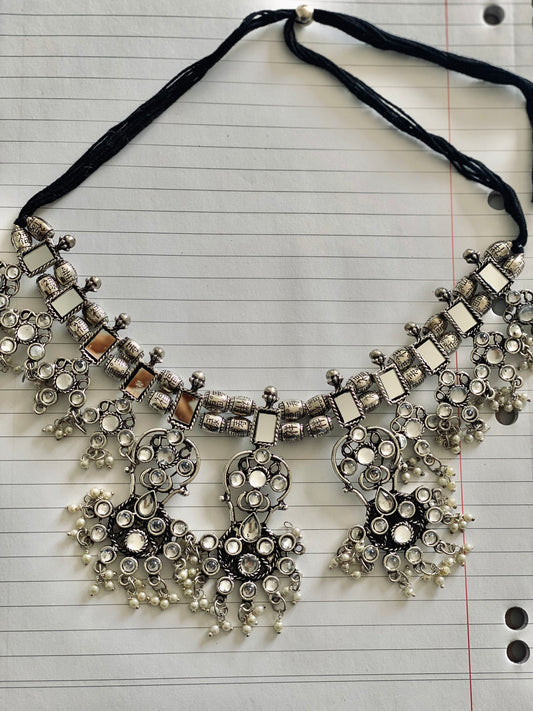 SURVI choker