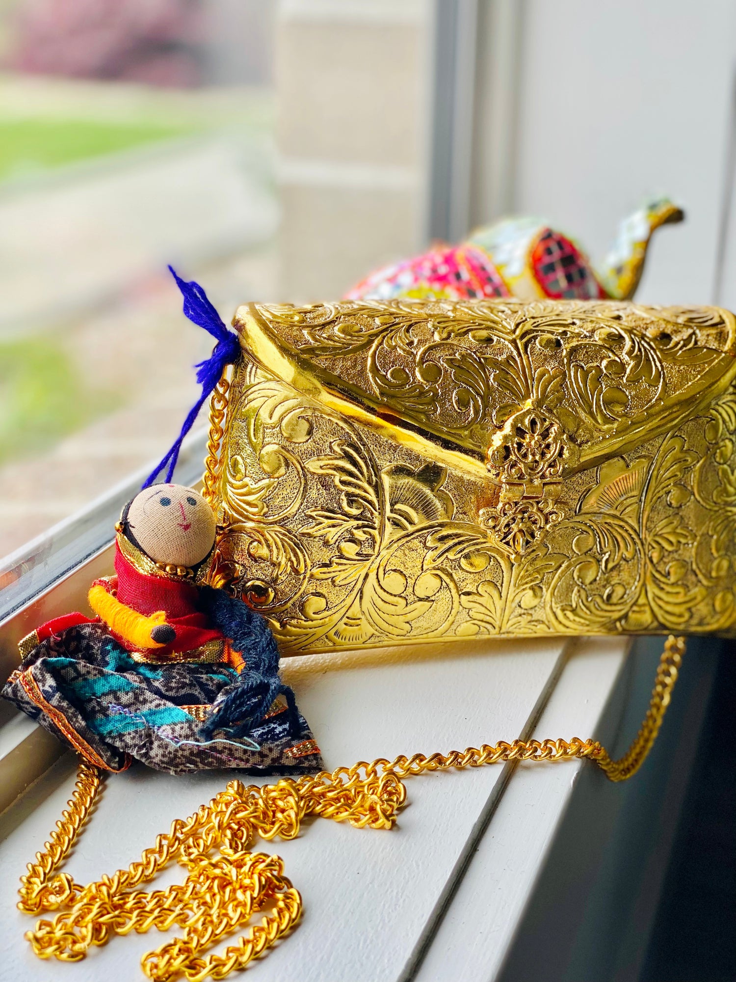 BRASS BLESSING Woman Indian Handmade Mosaic Brass Metal Clutch Purse  Evening BAG (1758) Decorative Showpiece - 4 cm Price in India - Buy BRASS  BLESSING Woman Indian Handmade Mosaic Brass Metal Clutch