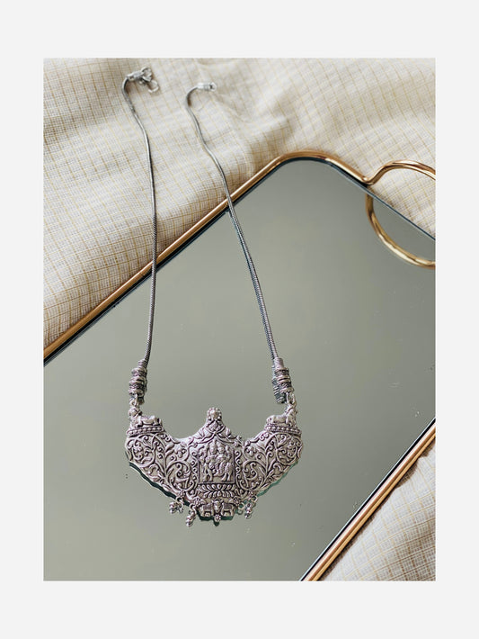 TRIPTI long necklace