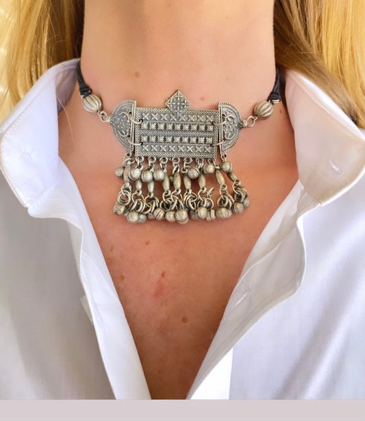 VIVI oxidised silver choker