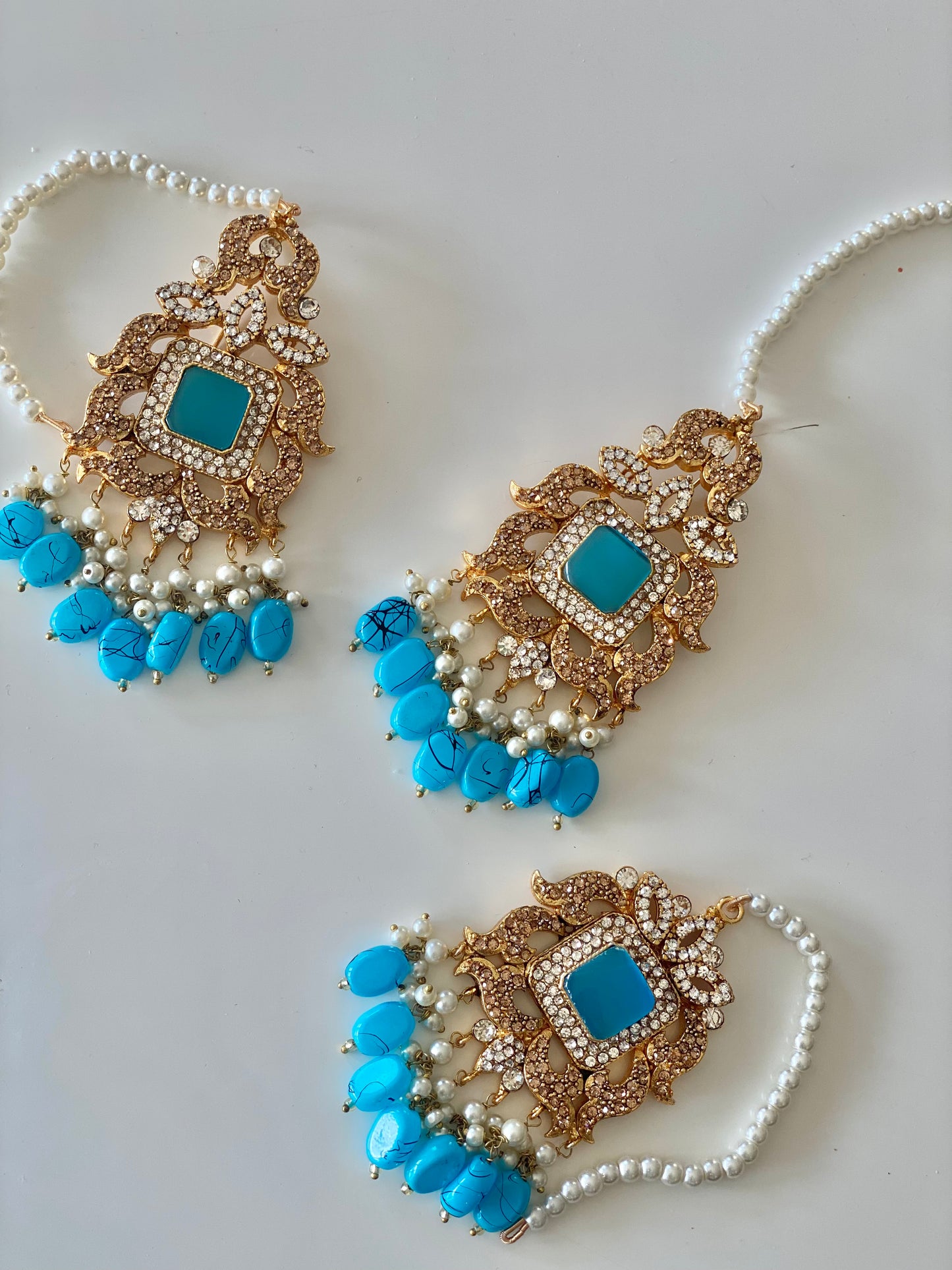 SOHNI earrings and tikka set