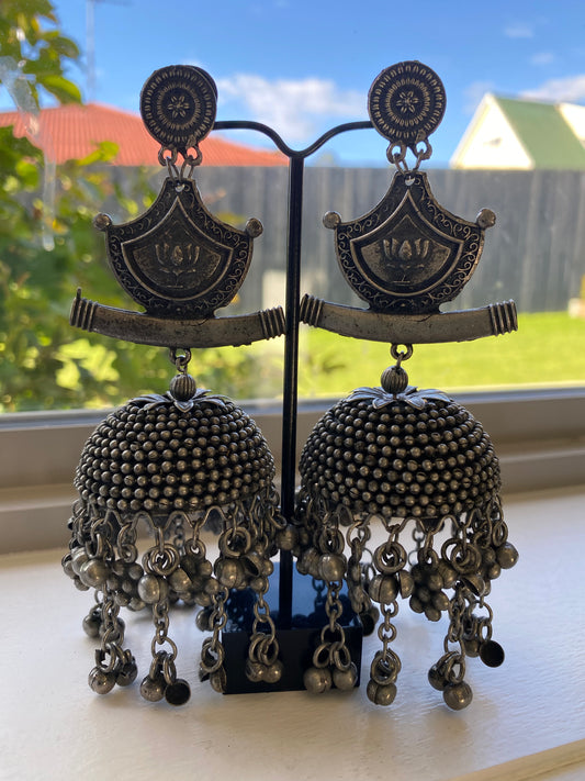 HANA OVERSIZED JHUMKA