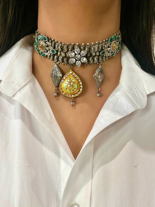 HAMIR choker