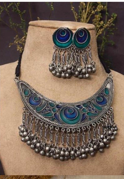 Somita afghani choker